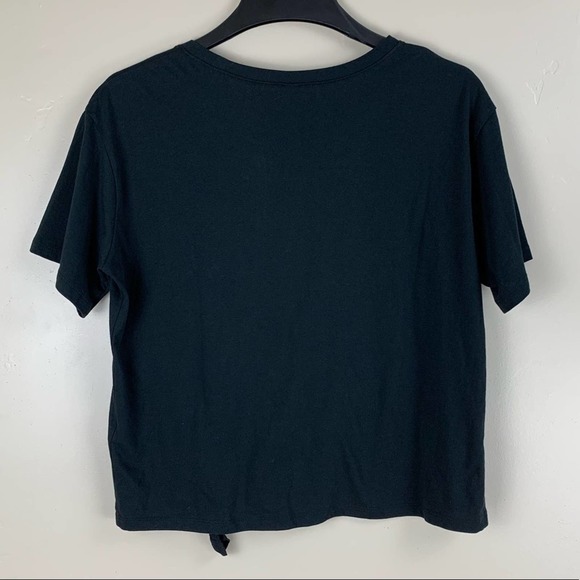 BP Crewneck Knotted Tee Size Large. - Picture 2 of 6